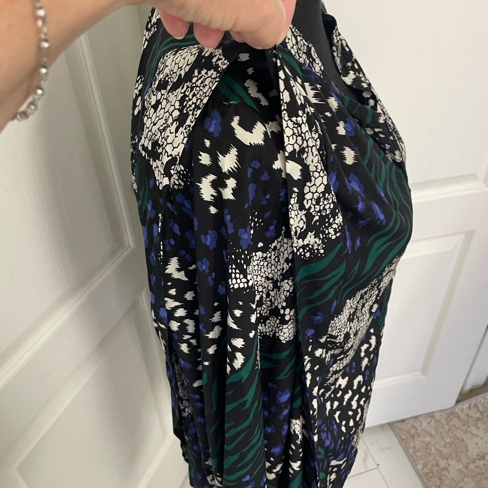 Veronica Beard Buckley Blouse shirt top stretchy silk US 10 blue green black - Picture 6 of 12